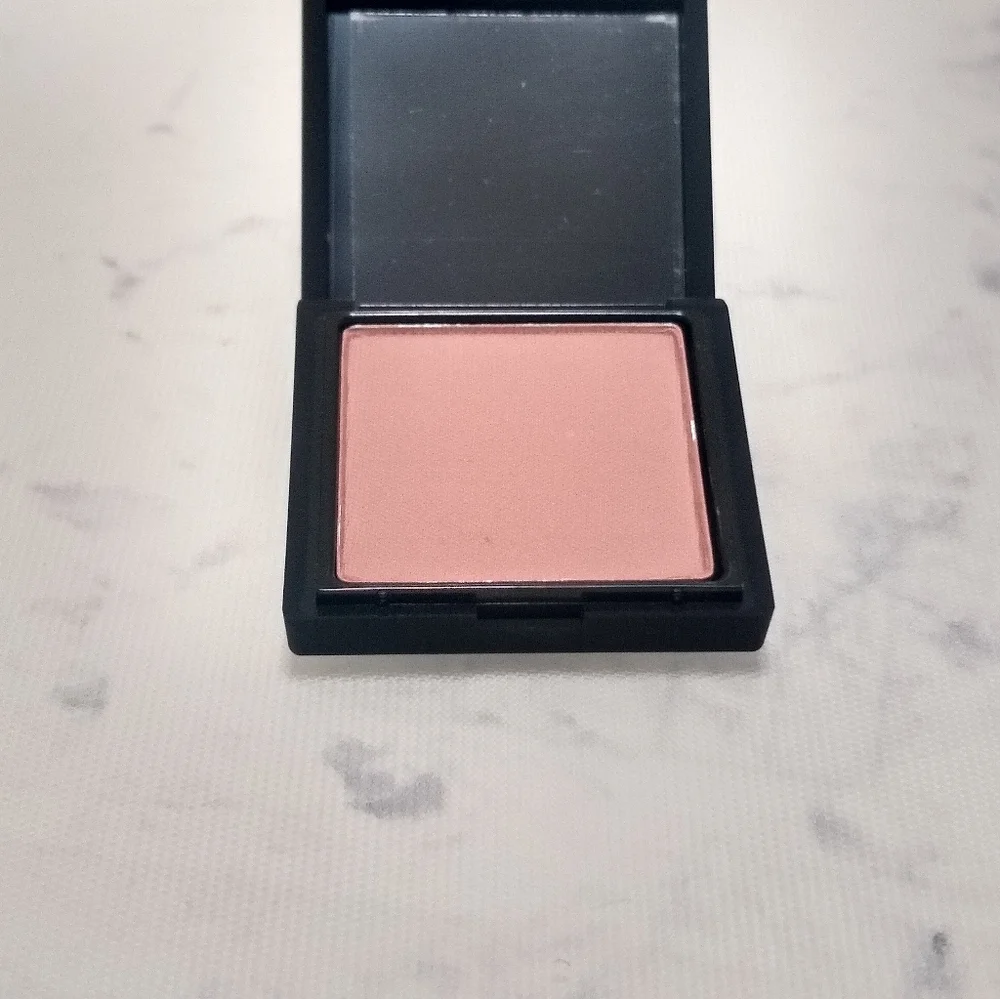 NARS Mini Blush In Behave Mini Size 0.04 oz